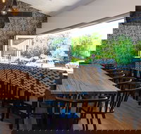 Vino Lokal