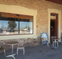 Old Pier Hotel - New South Wales Tourism 