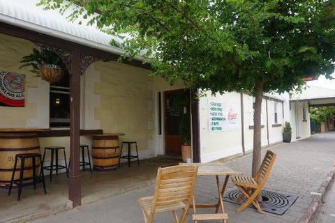Robin Hood Hotel - New South Wales Tourism  0