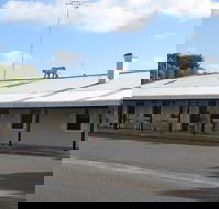 Tantanoola Tiger Hotel - New South Wales Tourism 