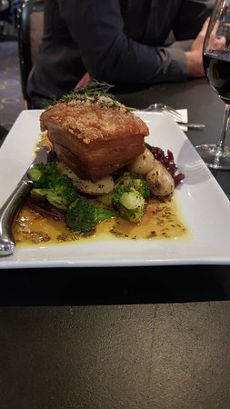 The Roxby Downs Tavern - New South Wales Tourism  0