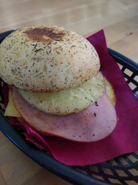 Waffles & Gems - New South Wales Tourism  2