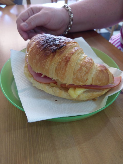 Waffles & Gems - New South Wales Tourism  3