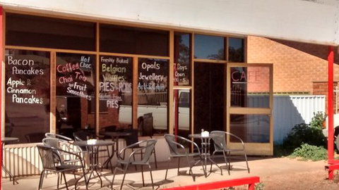 Waffles & Gems - New South Wales Tourism  0