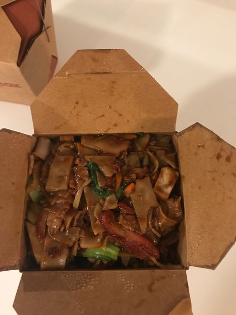 Lucky Noodle Bar - New South Wales Tourism  4