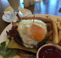 Signatures Restaurant Lakelands - New South Wales Tourism 