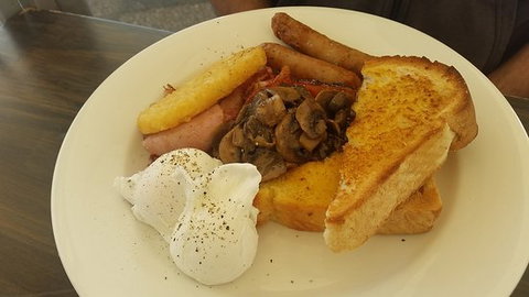 Karma Waters Restaurant - New South Wales Tourism  0