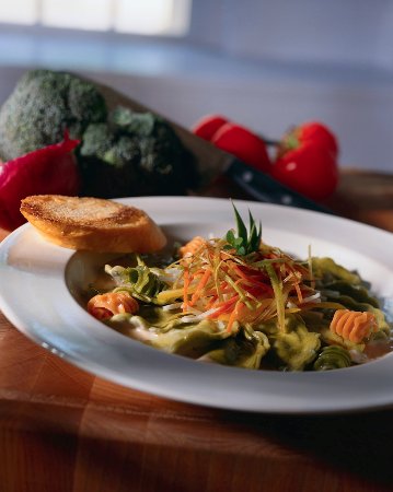 Explorers Restaurant - New South Wales Tourism  0