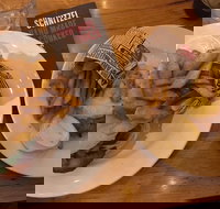 Schnitz - New South Wales Tourism 