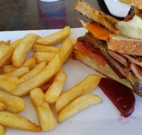 Trinity Beach Bar  Grill - New South Wales Tourism 