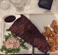 Trinity Beach Tavern - New South Wales Tourism 