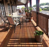 Commercial Hotel Clermont - New South Wales Tourism 