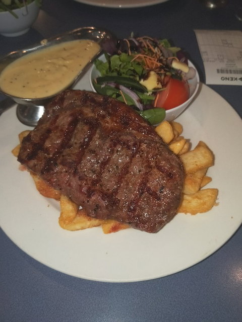 Highfields Tavern - New South Wales Tourism  1