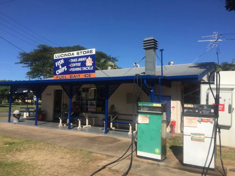 Lucinda Jetty Store & Take-Away - New South Wales Tourism  0