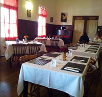 Ravenshoe Hotel - New South Wales Tourism 