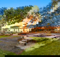 Batesford Hotel - New South Wales Tourism 