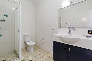 The Coffee House Apartments & Bistro - New South Wales Tourism  3