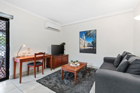 The Coffee House Apartments & Bistro - New South Wales Tourism  10