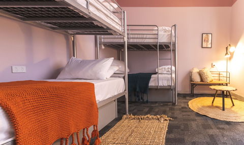 United Backpackers - New South Wales Tourism  4