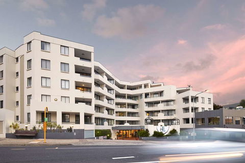 Central West End Apartments - New South Wales Tourism  3