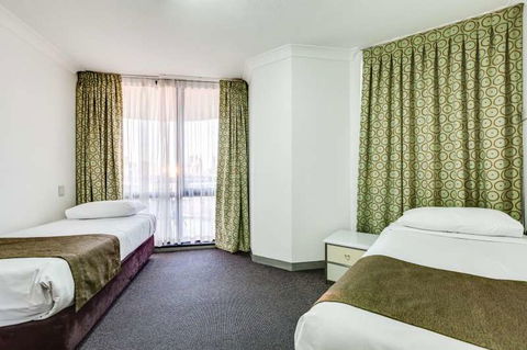 Hillcrest Central Apartment Hotel - New South Wales Tourism  5