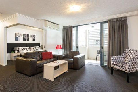 Gabba Central Apartments - New South Wales Tourism  3