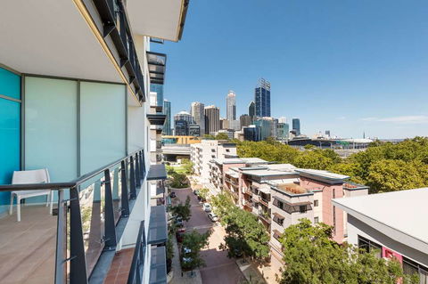 Nesuto Mounts Bay Perth Apartment Hotel - New South Wales Tourism  0