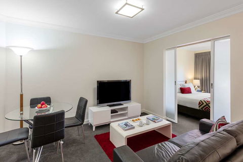 Nesuto Mounts Bay Perth Apartment Hotel - New South Wales Tourism  11