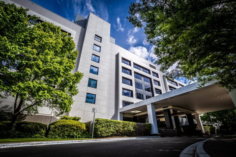 Crowne Plaza Canberra - New South Wales Tourism  1
