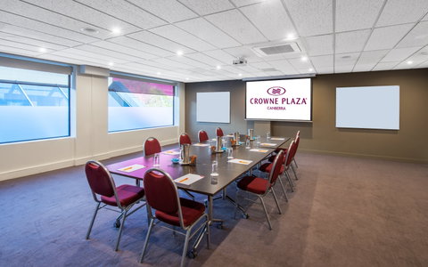Crowne Plaza Canberra - New South Wales Tourism  8