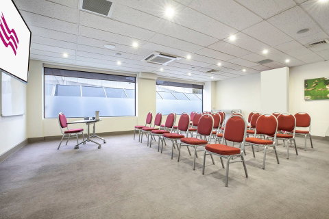 Crowne Plaza Canberra - New South Wales Tourism  9