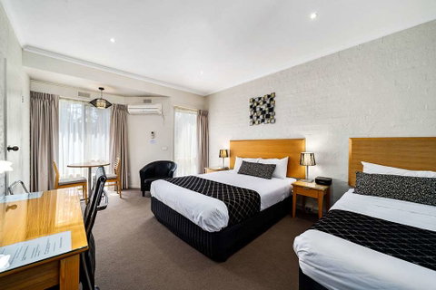 Comfort Inn Coach & Bushmans - New South Wales Tourism  9