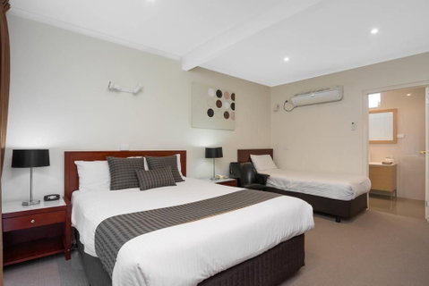 New Crossing Place Motel - New South Wales Tourism  4