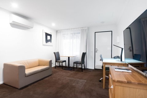 New Crossing Place Motel - New South Wales Tourism  12
