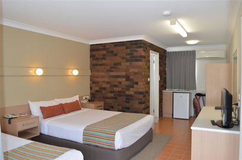 Best Western Parkside Motor Inn - New South Wales Tourism  9