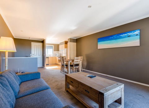 Aqualuna Beach Resort - New South Wales Tourism  5