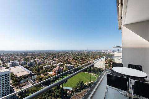 Meriton Suites Chatswood - New South Wales Tourism  3