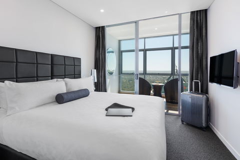 Meriton Suites Chatswood - New South Wales Tourism  4