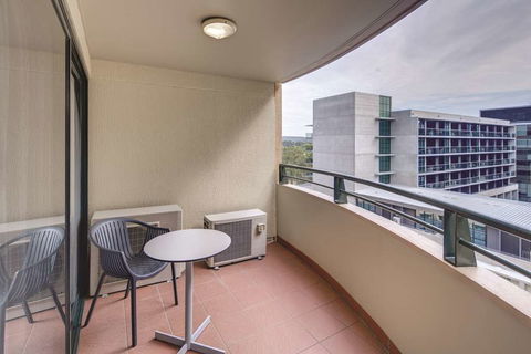 Adina Serviced Apartments James Court - New South Wales Tourism  15
