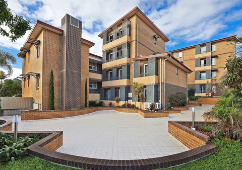Comfort Inn & Suites Burwood - New South Wales Tourism  1