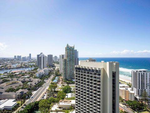 Mantra Crown Towers Surfers Paradise - New South Wales Tourism  2