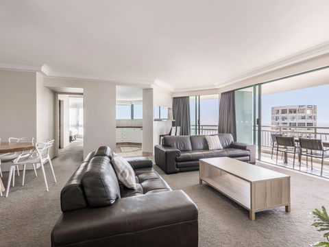 Mantra Crown Towers Surfers Paradise - New South Wales Tourism  11
