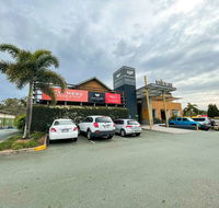 Nightcap at Hinterland Hotel - New South Wales Tourism 