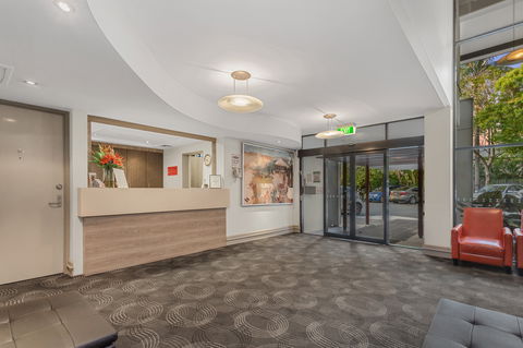 The Airport International Motel - New South Wales Tourism  2
