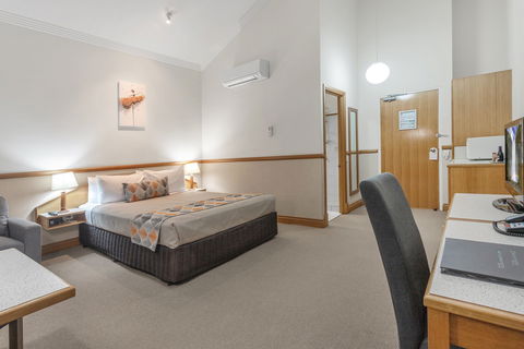 The Airport International Motel - New South Wales Tourism  4
