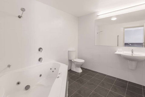 Travelodge Hobart Airport - New South Wales Tourism  9