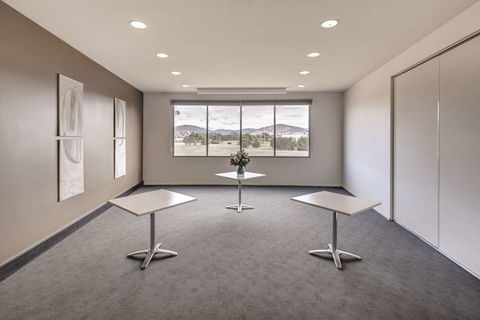 Travelodge Hobart Airport - New South Wales Tourism  12