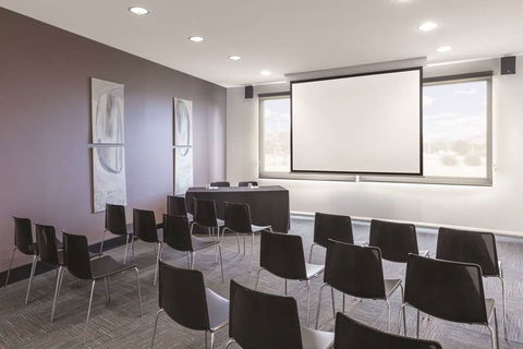Travelodge Hobart Airport - New South Wales Tourism  13