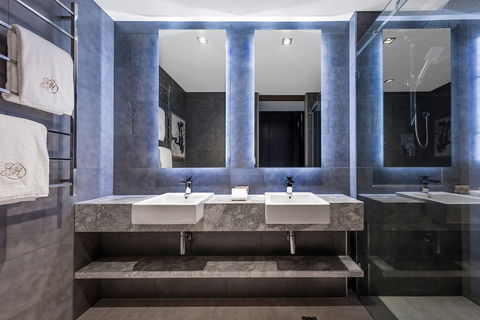 Gambaro Hotel - New South Wales Tourism  4