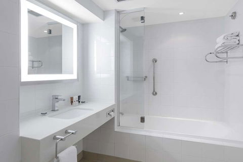 Amora Hotel Brisbane - New South Wales Tourism  4
